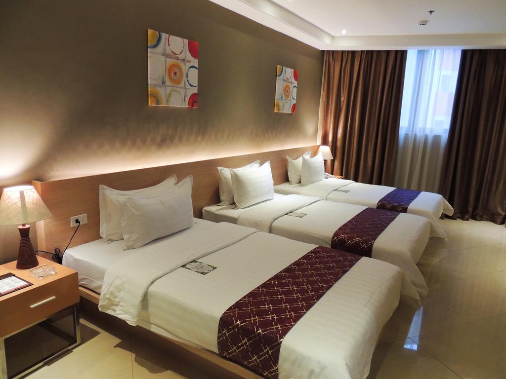 Dela Chambre Hotel Манила Екстериор снимка