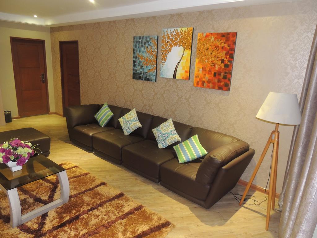 Dela Chambre Hotel Манила Екстериор снимка