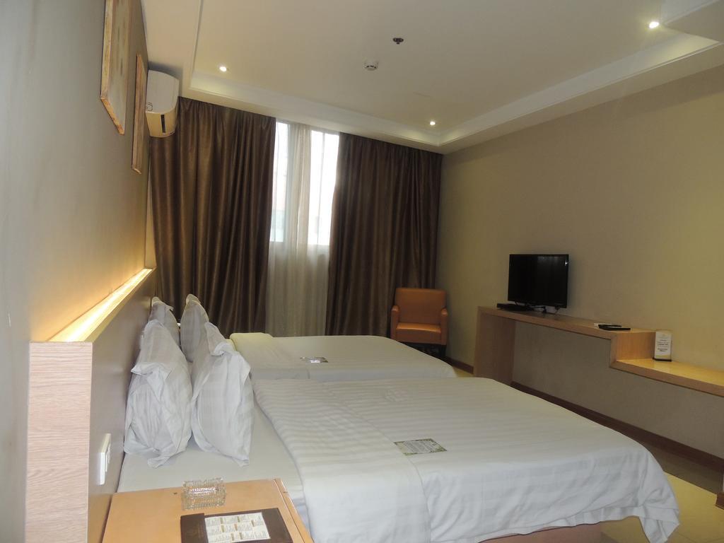 Dela Chambre Hotel Манила Екстериор снимка