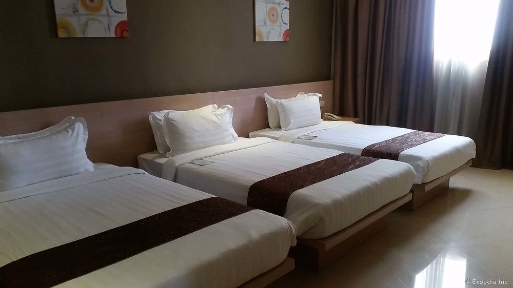 Dela Chambre Hotel Манила Екстериор снимка