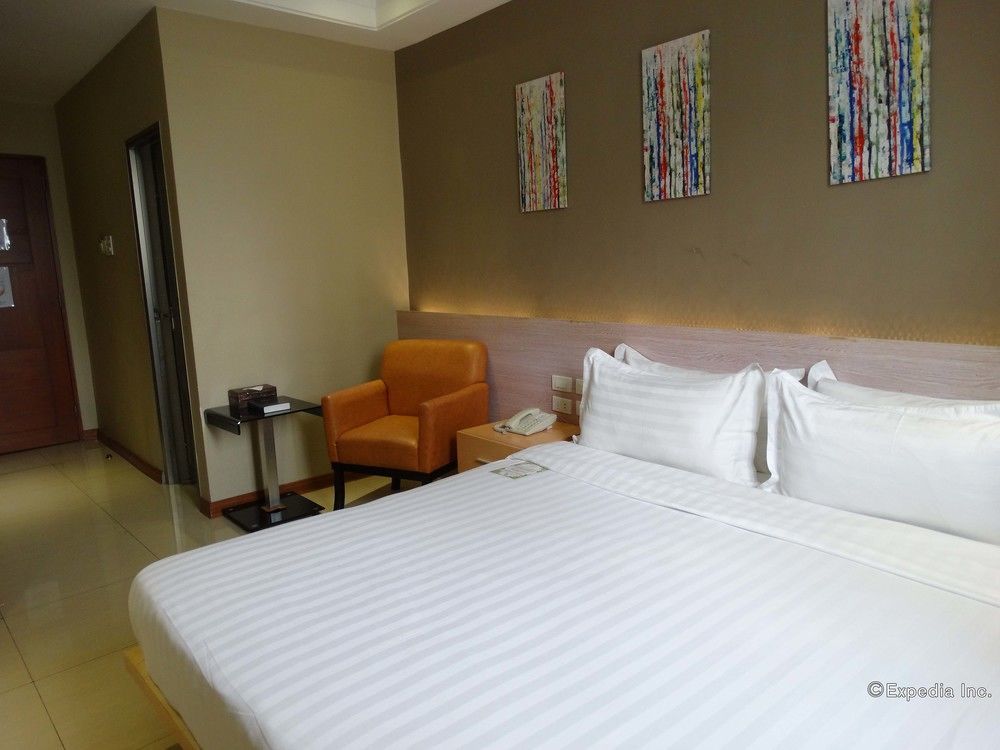 Dela Chambre Hotel Манила Екстериор снимка