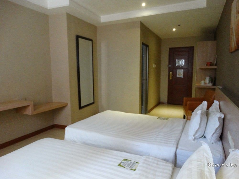 Dela Chambre Hotel Манила Екстериор снимка