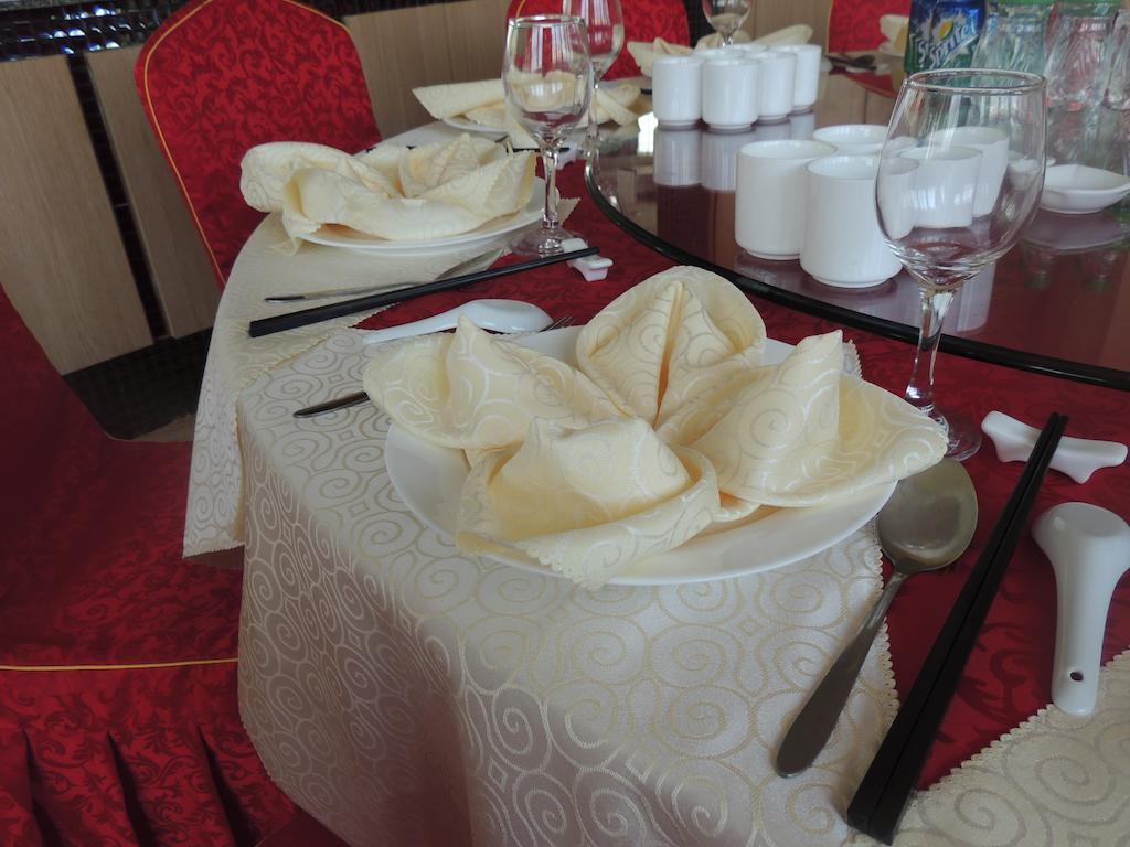 Dela Chambre Hotel Манила Екстериор снимка